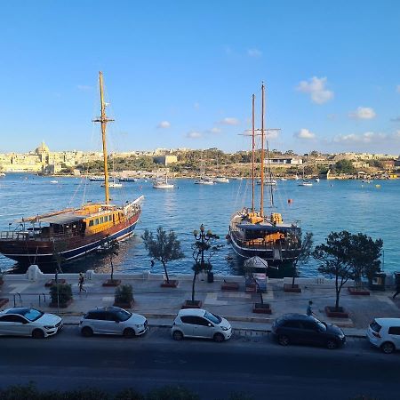 Spacious Seafront Apt Next To Sliema-Valeta Ferry Dış mekan fotoğraf