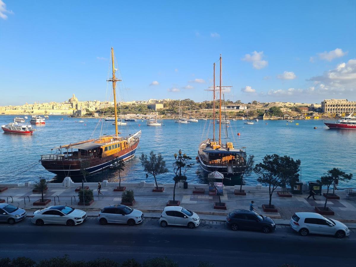 Spacious Seafront Apt Next To Sliema-Valeta Ferry Dış mekan fotoğraf